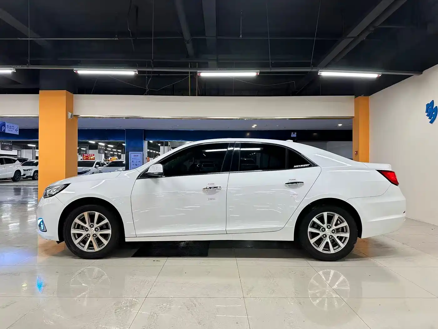 Chevrolet Malibu 2017 1.5T Automatic Luxury Edition фото 9