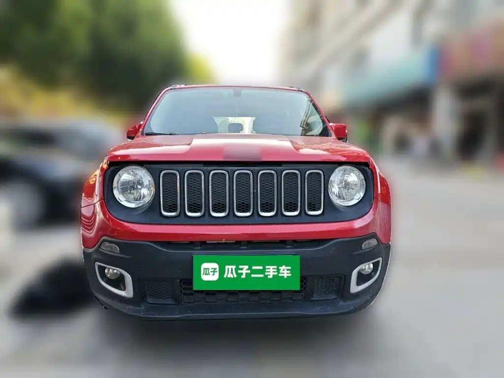 Фото 24 - Jeep Renegade