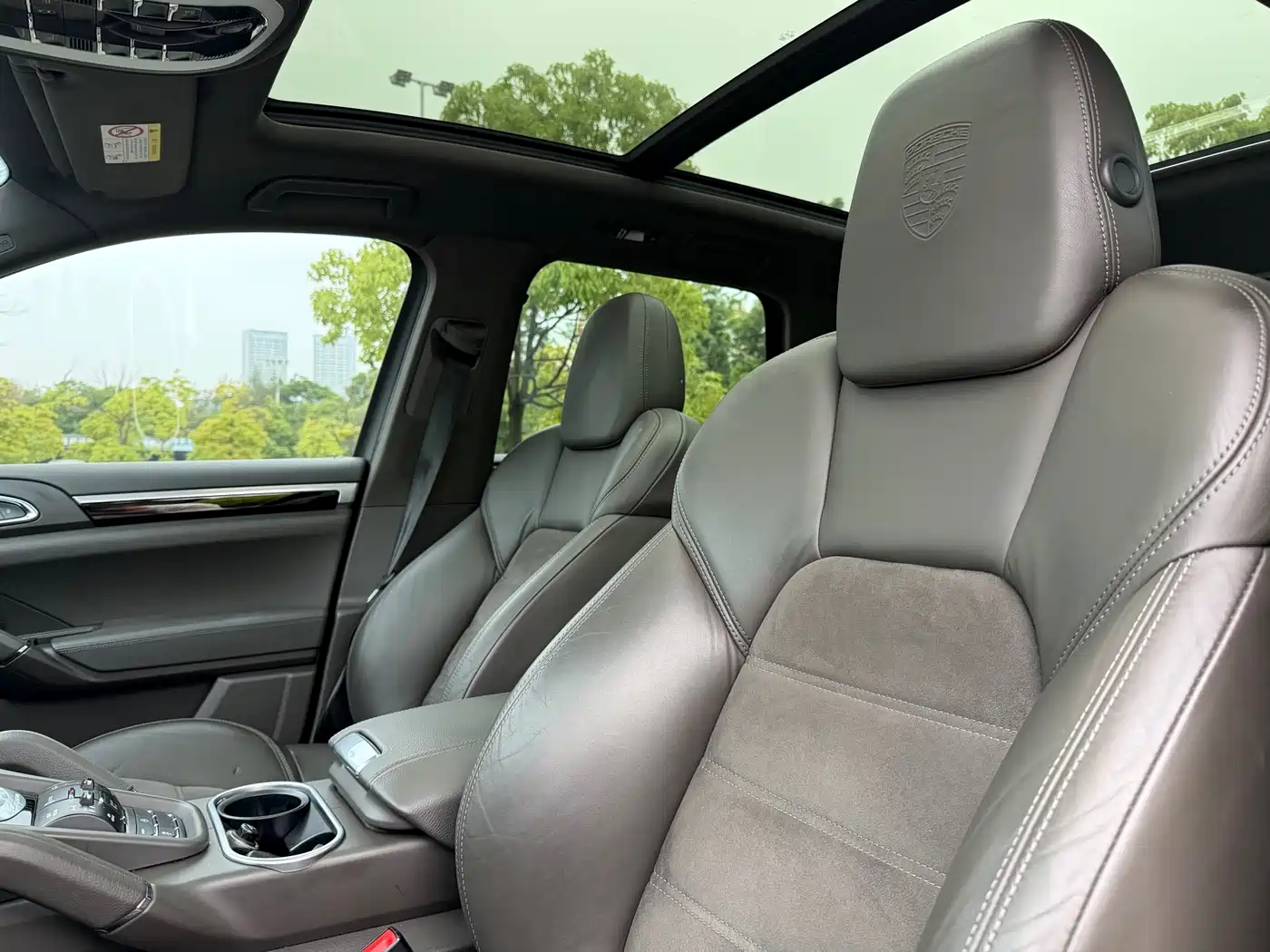 Porsche Cayenne 2016 Cayenne Platinum Edition 3.0T фото 15