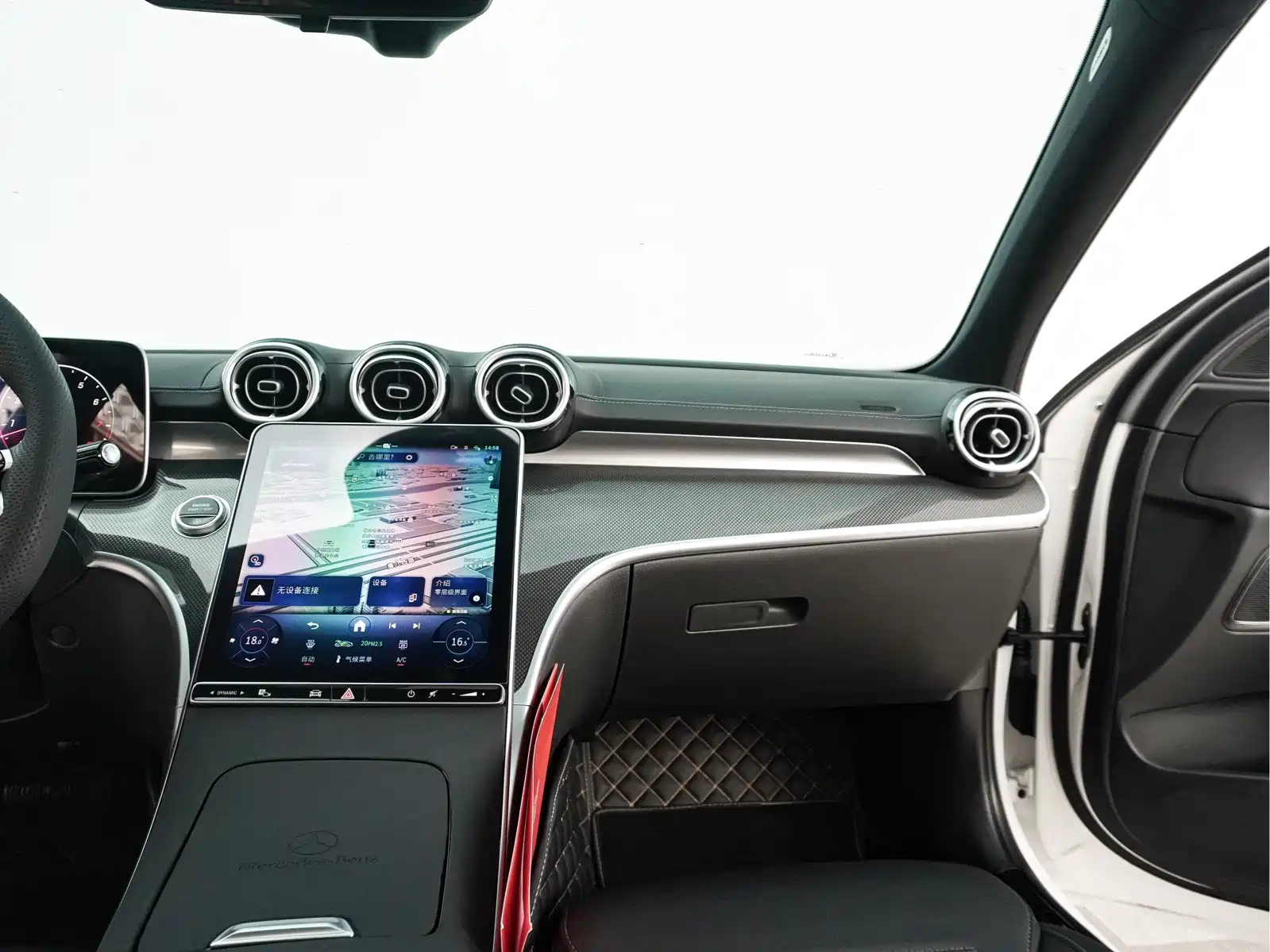Фото 23 - Mercedes-Benz C-Class