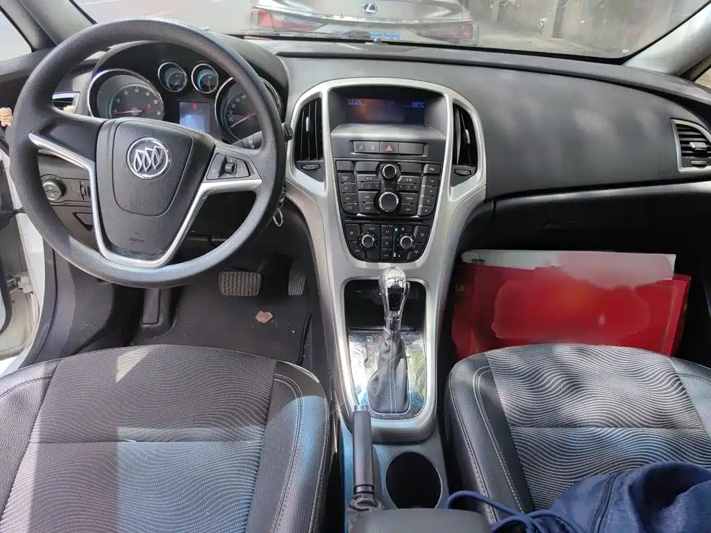 Фото 13 - Buick Excelle