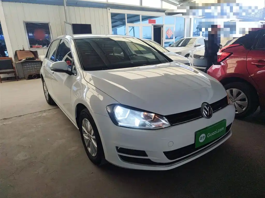 Volkswagen Golf 2016 1.6L Automatic Fashion фото 4