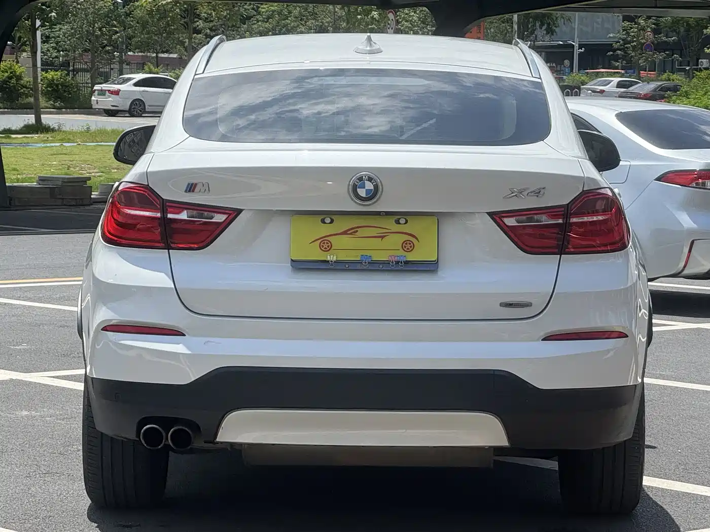 Photo 5 - BMW X4