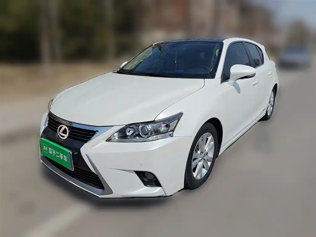 Lexus CT 2014 CT200h Comfort Edition Dual Tone фото 2