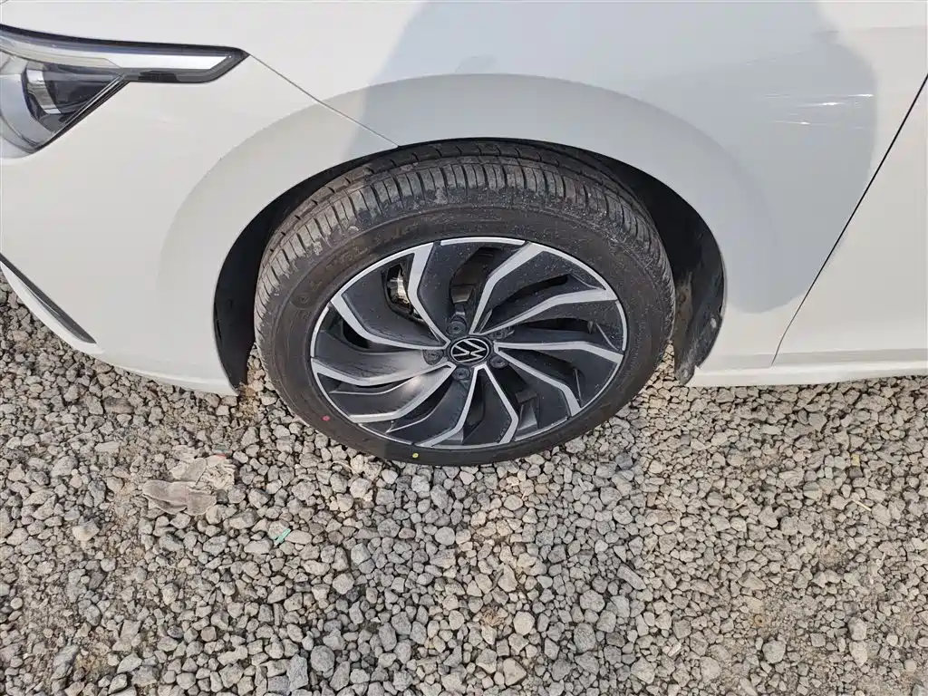 Volkswagen Golf 2021 200TSI DSG Pro фото 22