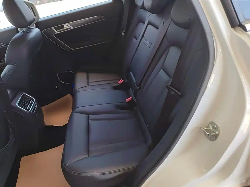 Haval H6 Coupe 2015 Blue Label 2.0T 2WD Premium фото 17