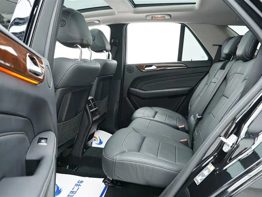 Mercedes-Benz M-Class 2014 ML 400 4MATIC Luxury фото 12