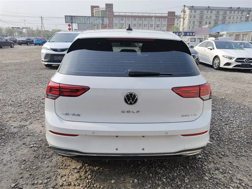 Volkswagen Golf 2021 200TSI DSG Pro фото 5