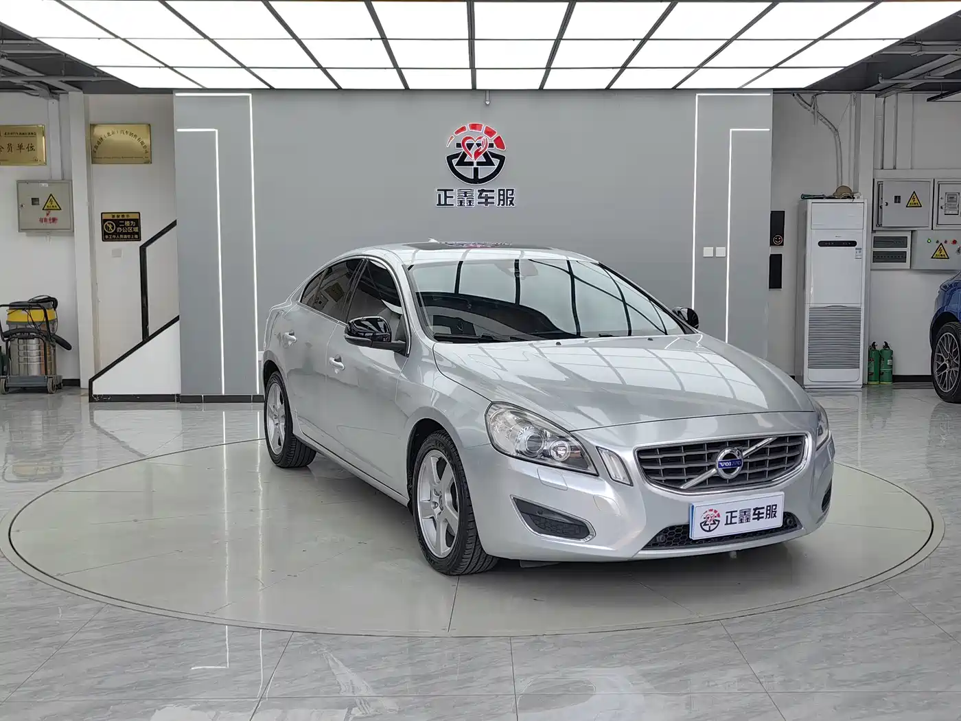 2013 Volvo S60 (Import)