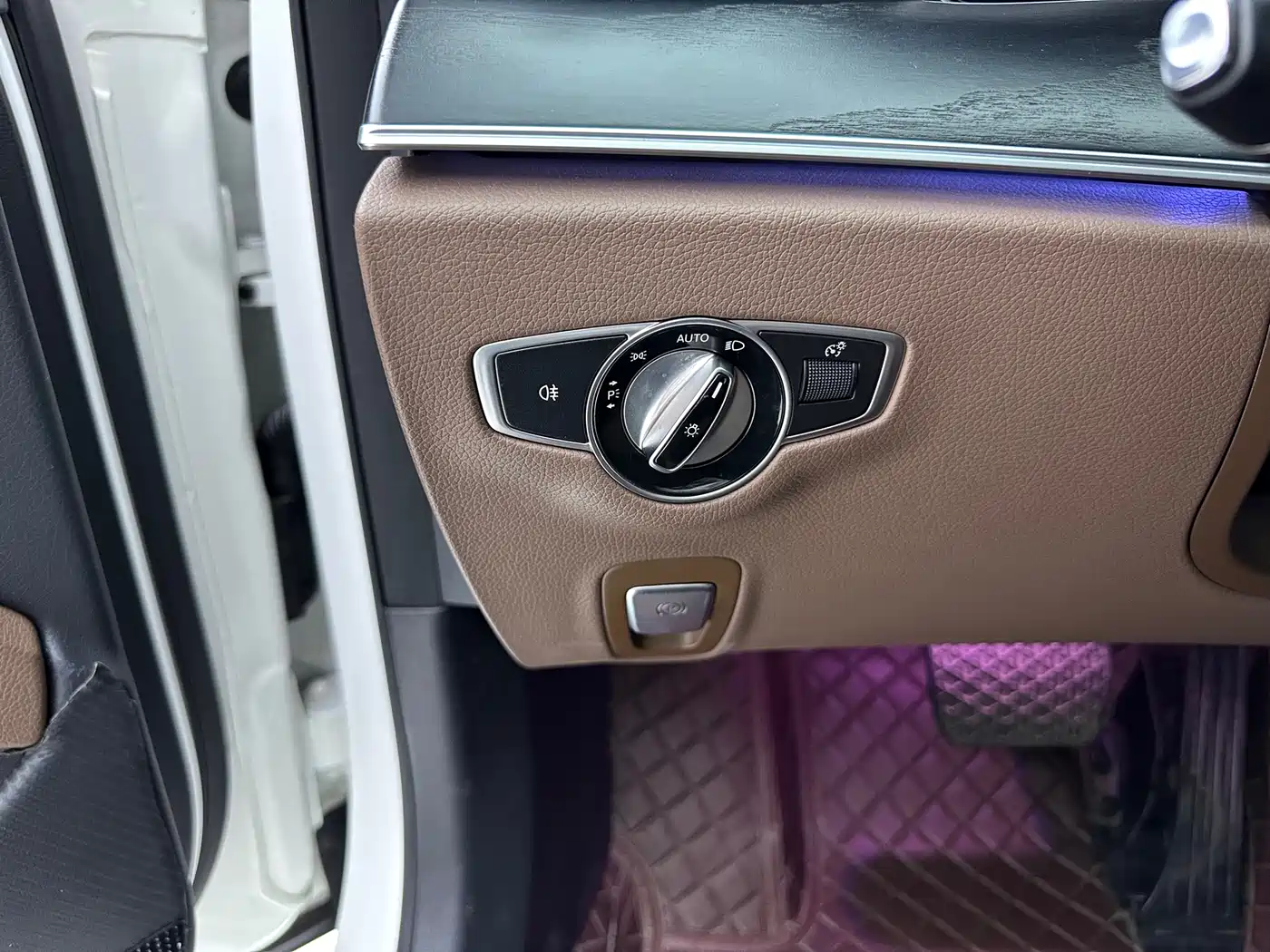 Mercedes-Benz E-Class 2018 Facelift E 200 L Sport фото 11