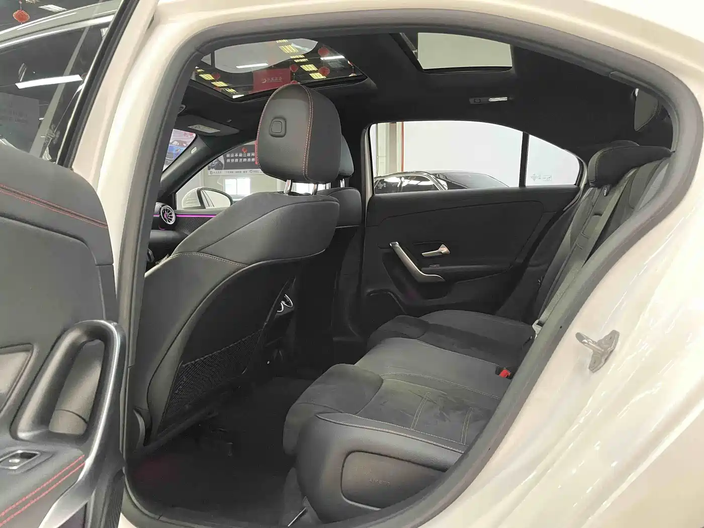Mercedes-Benz A-Class 2023 A 200 L Fashion фото 10