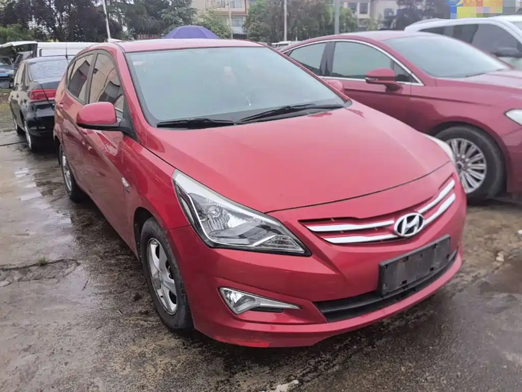 Hyundai Reina 2014 1.4L Manual GLX фото 4