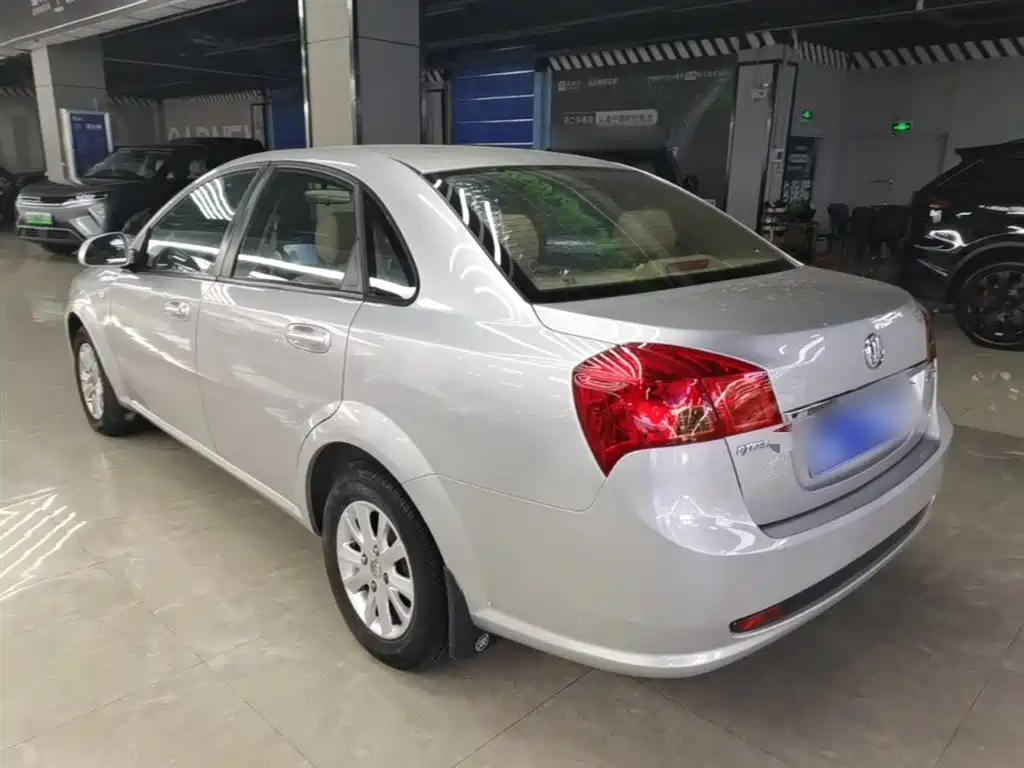 Buick Excelle 2013 1.5L Automatic Classic фото 5