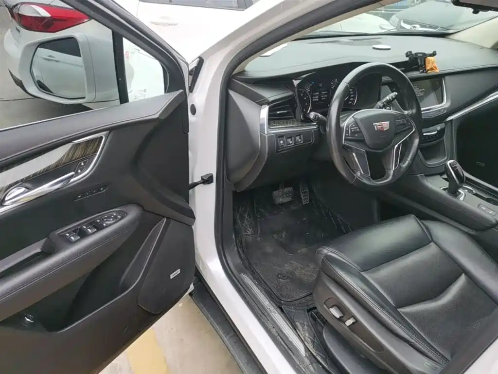 Cadillac XT5 2018 25T Luxury фото 15