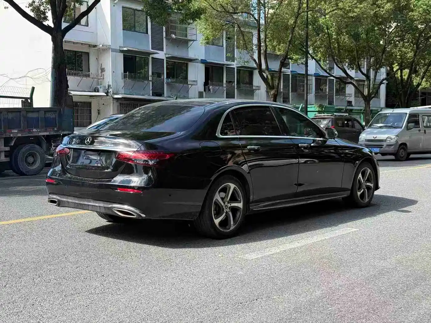 Mercedes-Benz E-Class 2019 Facelift E 300 L Sport Fashion фото 6