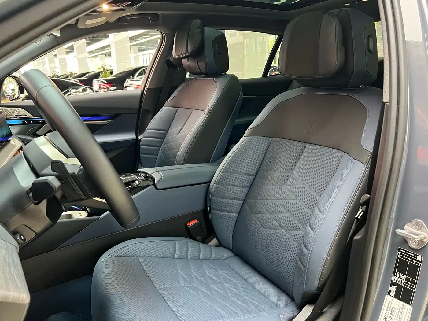 BMW 5 Series 2024 530Li Premium M Sport Package фото 9