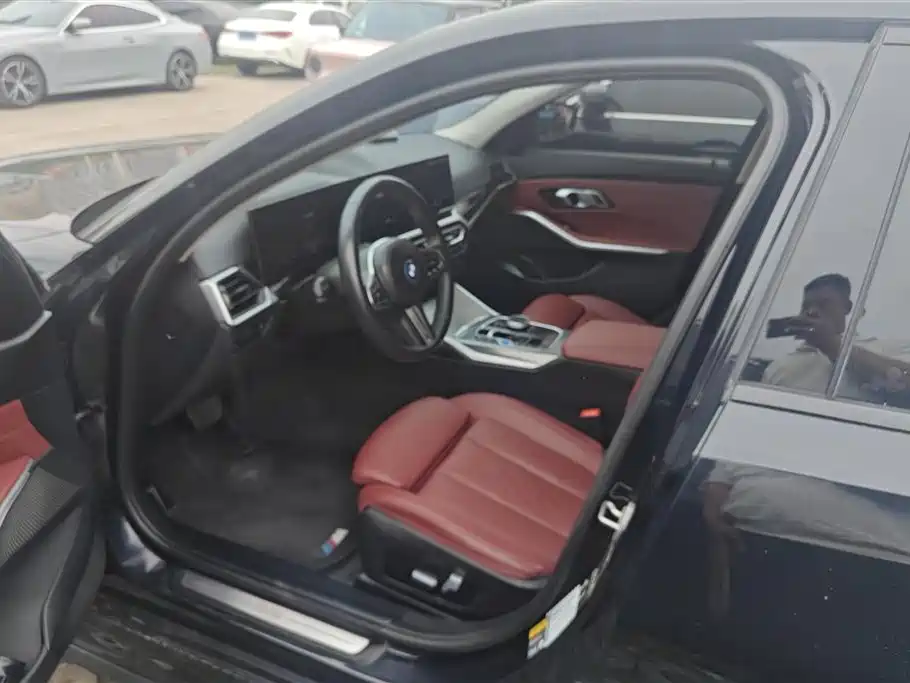 BMW i3 2023 eDrive 40 L Shadowline Package фото 9