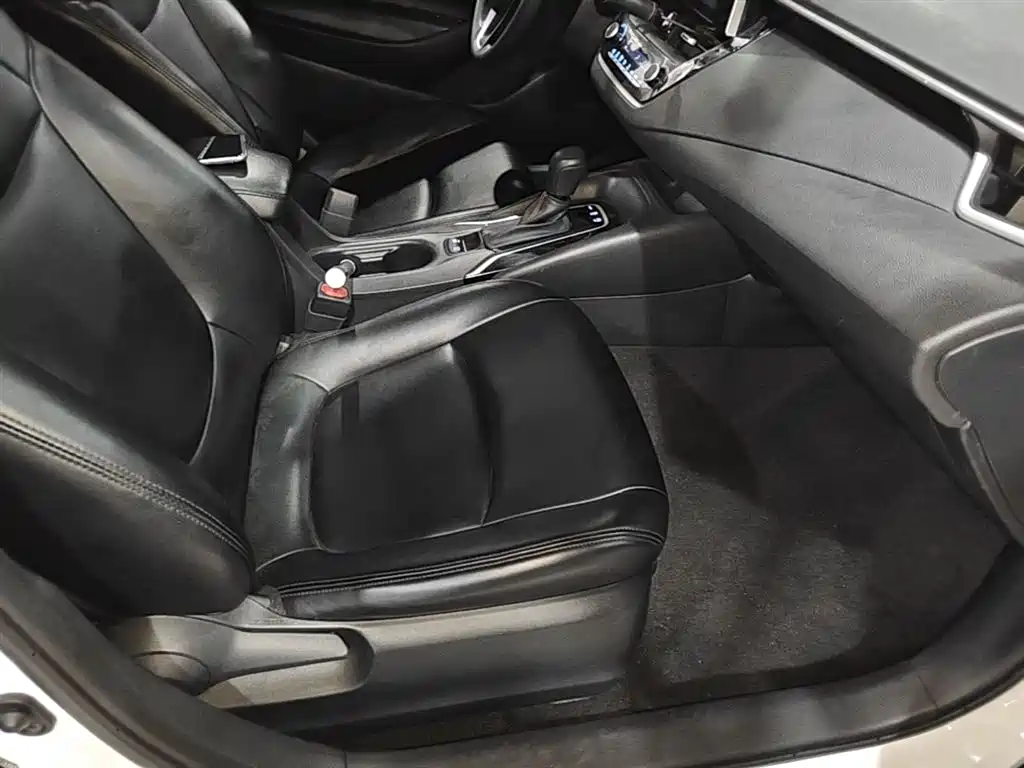 Toyota Corolla 2021 1.2T S-CVT Elite PLUS Edition фото 25