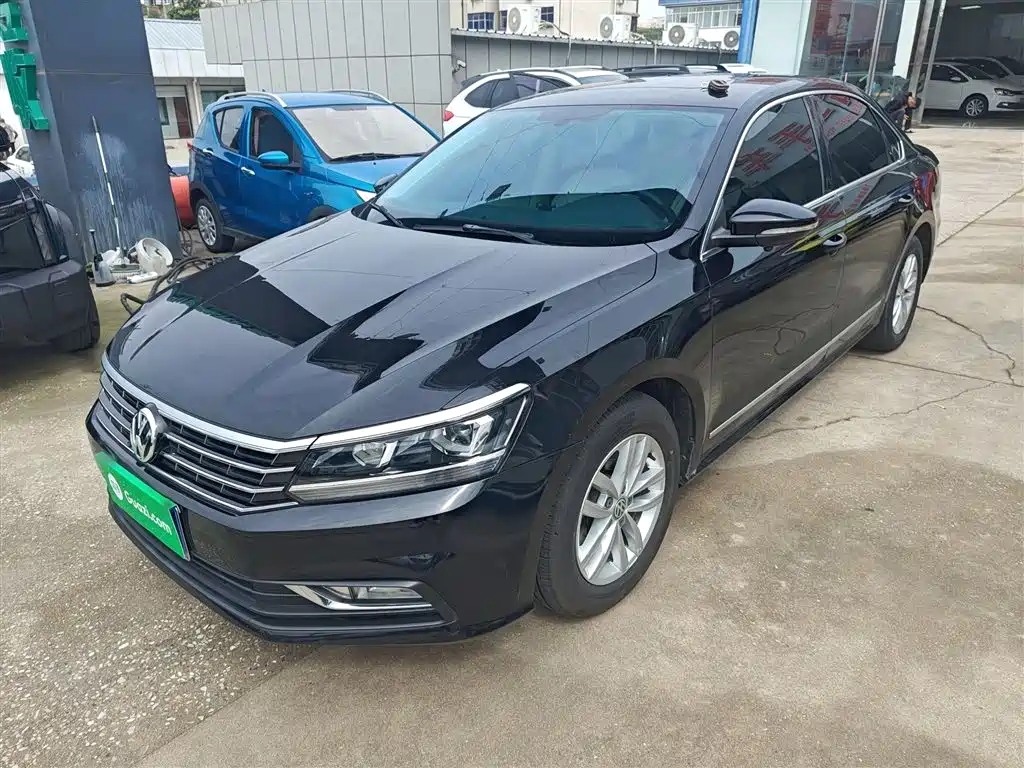 Volkswagen Passat 2016 280TSI DSG Honor Edition