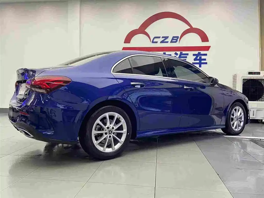 MERCEDES-BENZ CLASS A