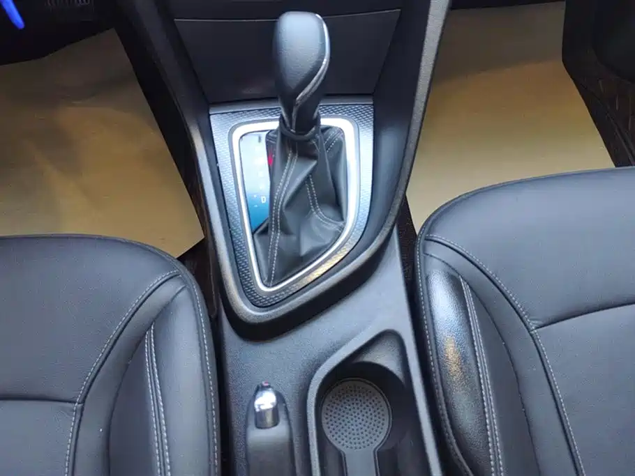 Buick Excelle 2019 18T Auto Connected Elite China VI фото 16