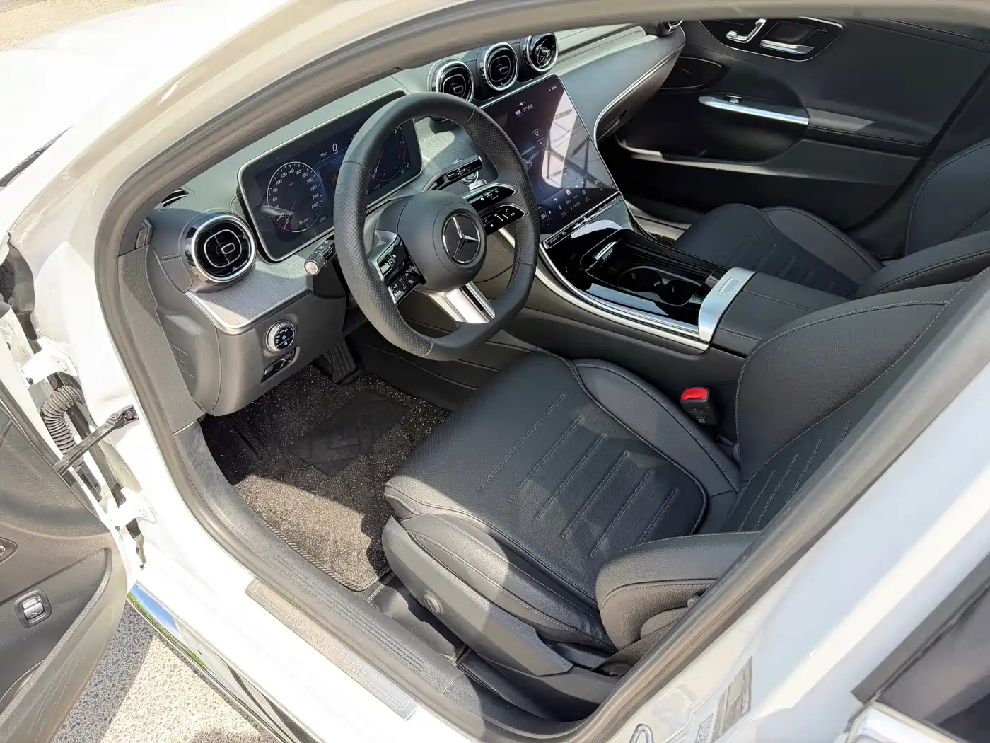 Mercedes-Benz C-Class 2023 C 200 L Sport фото 10