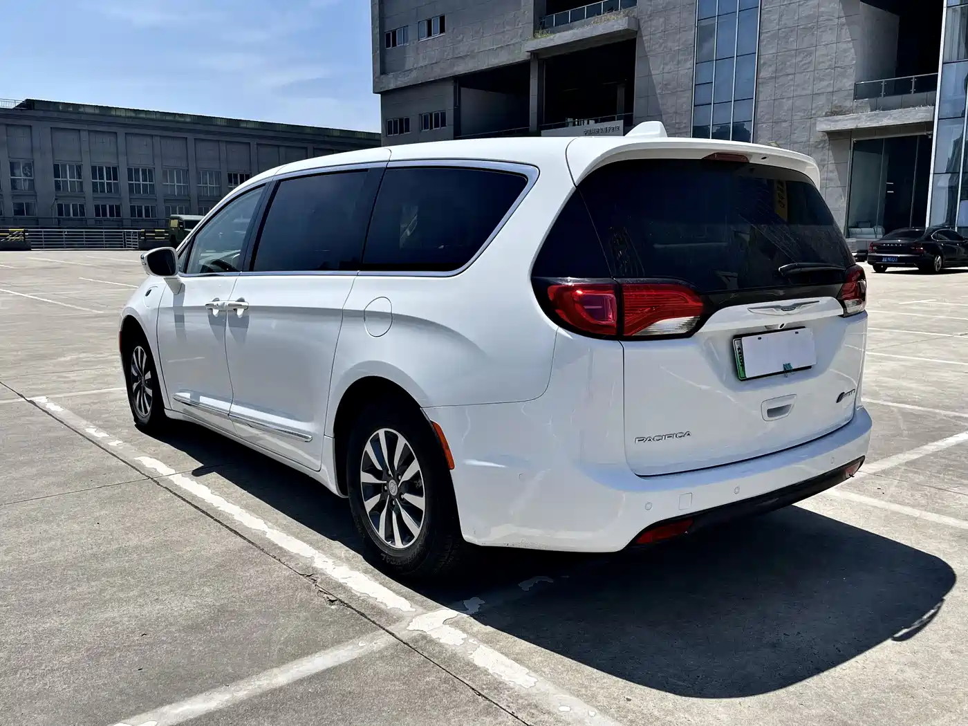 Chrysler Grand Caravan PHEV (Import) 2025 2019 3.6L Plug-in Hybrid