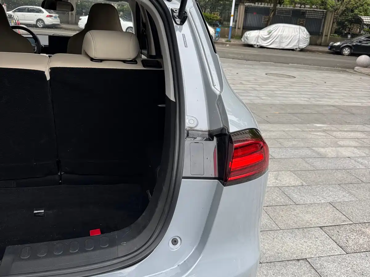 Wuling Motors Wuling Binguo PLUS 2025 2024 Model 330km 5-Seater