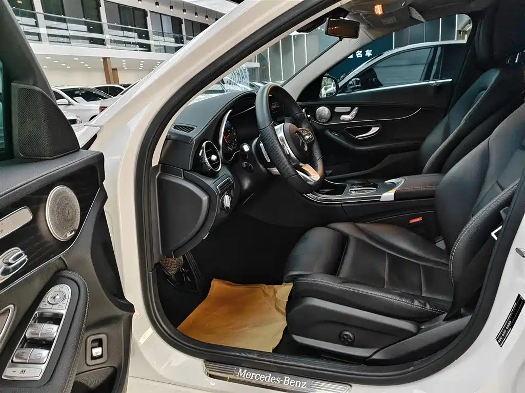 Mercedes-Benz C-Class 2019 Facelift C 260 L Sport фото 4
