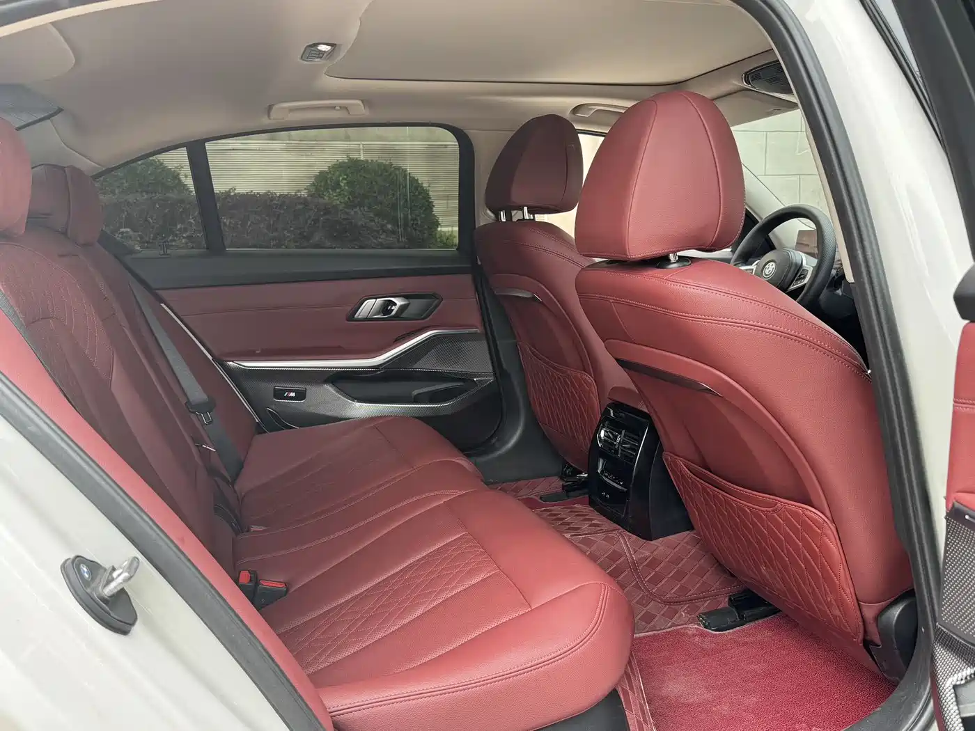 BMW i3 2024 eDrive 35 L фото 11