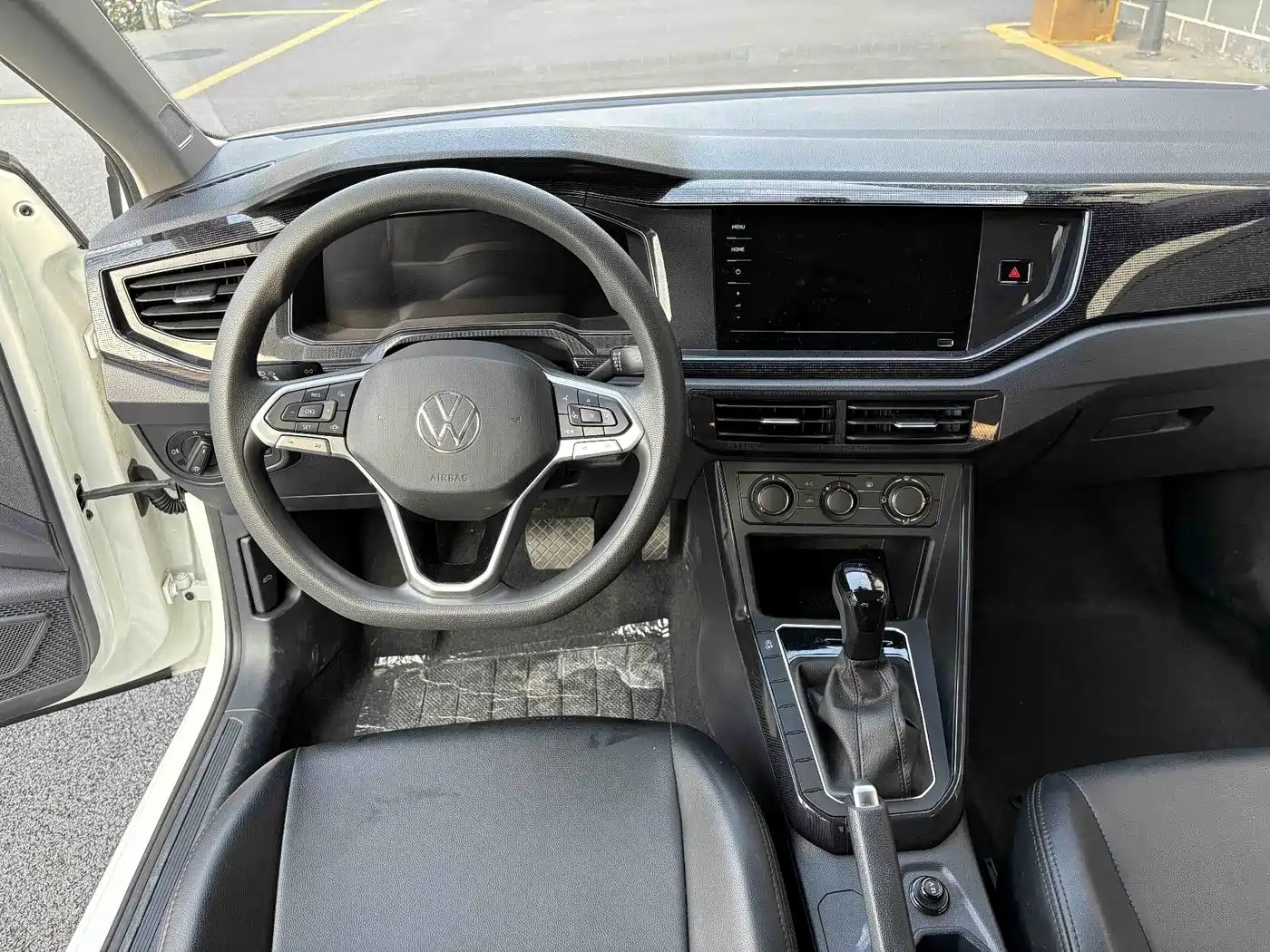 Volkswagen Lavida 2023 Xinrui 1.5L Auto Xinyi Edition фото 8