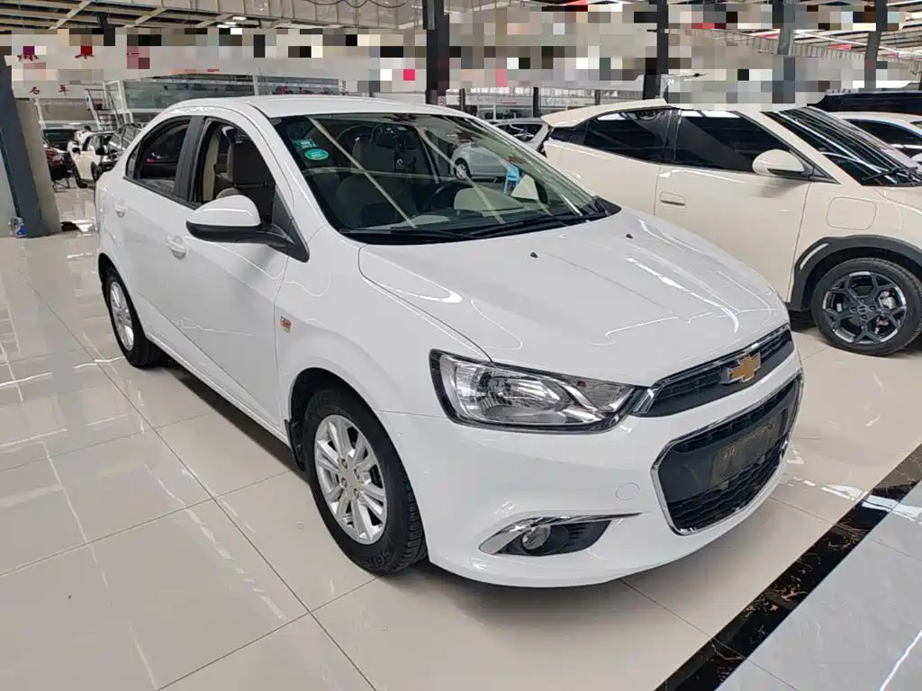Chevrolet Aveo 2015 2014 Sedan 1.4SE MT Joy Edition