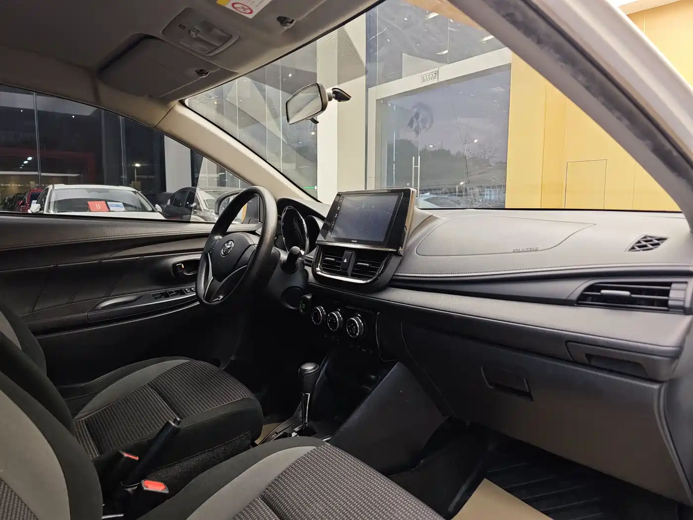 Toyota Vios 2022 1.5L 20th Anniversary Edition фото 30