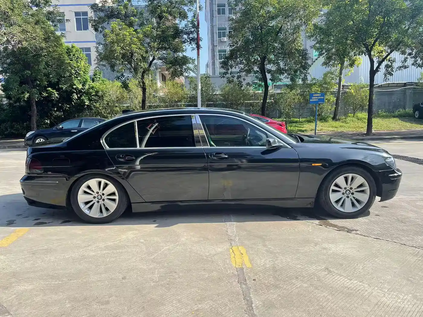 BMW 7 Series 2005 Model 730Li фото 4
