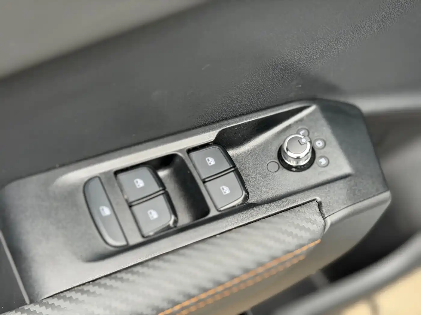 Dongfeng Aeolus Yixuan 2026 2025 1.5L Auto Luxury
