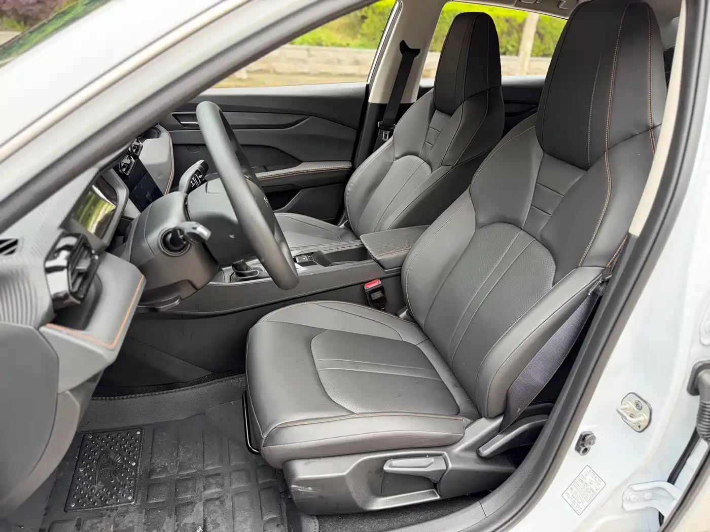 Dongfeng Aeolus Yixuan 2026 2025 1.5L Auto Luxury