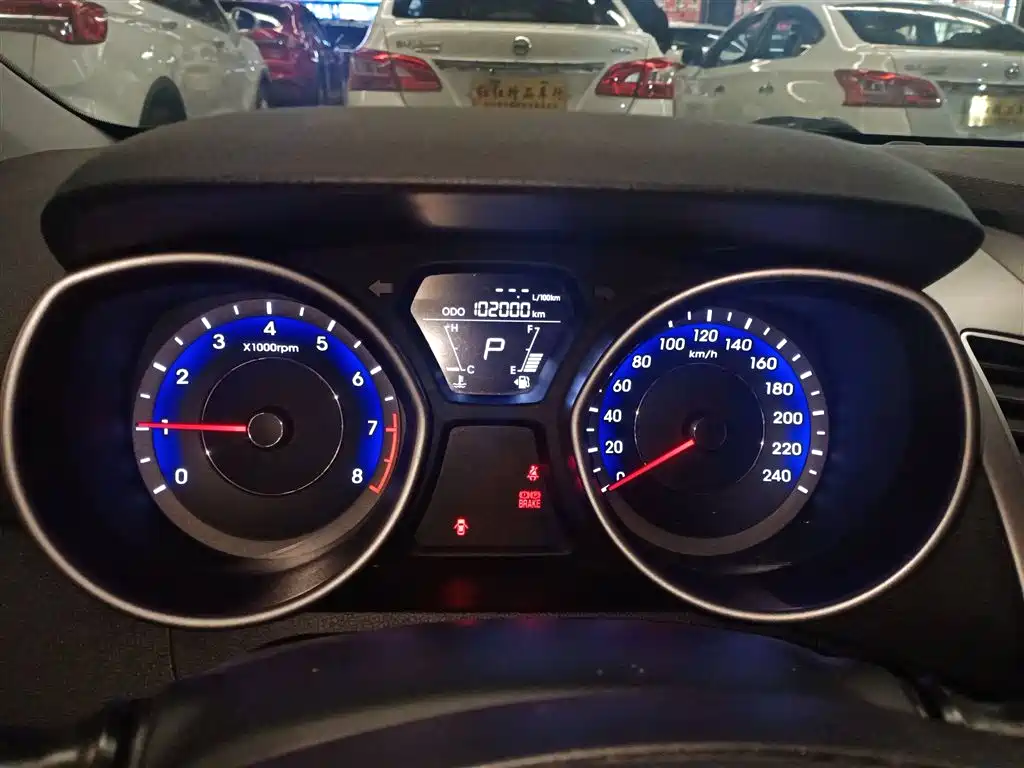 Hyundai Langdong 2012 1.6L Automatic Fashion фото 12