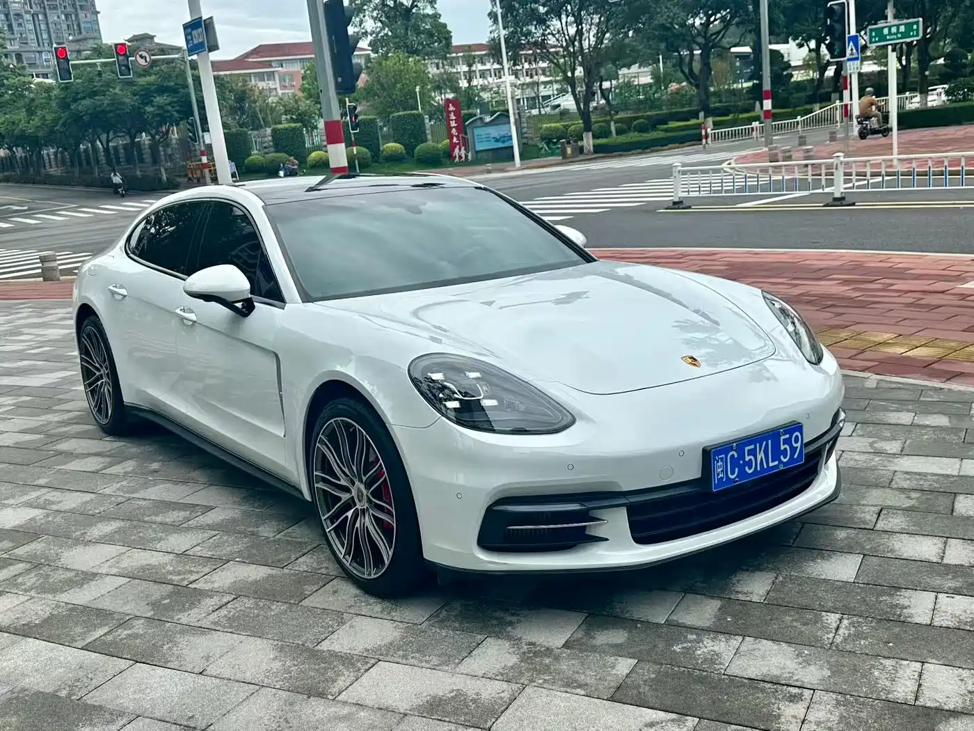 Porsche Panamera 2019 Panamera Executive Long Wheelbase 2.9T фото 3