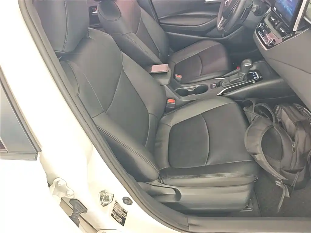 Toyota Corolla 2019 1.2T S-CVT Sport Edition фото 25