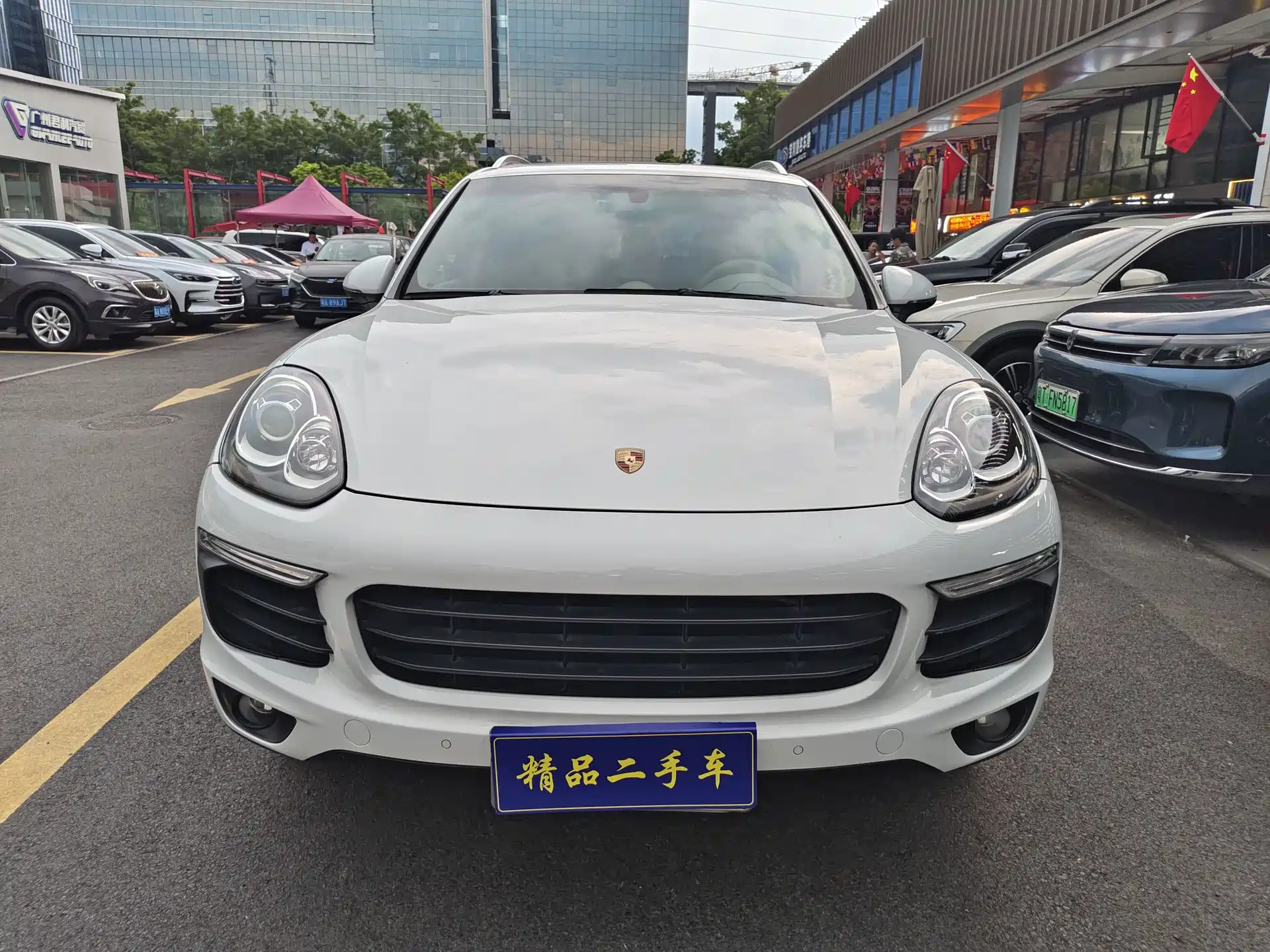 Фото 2 - Porsche Cayenne