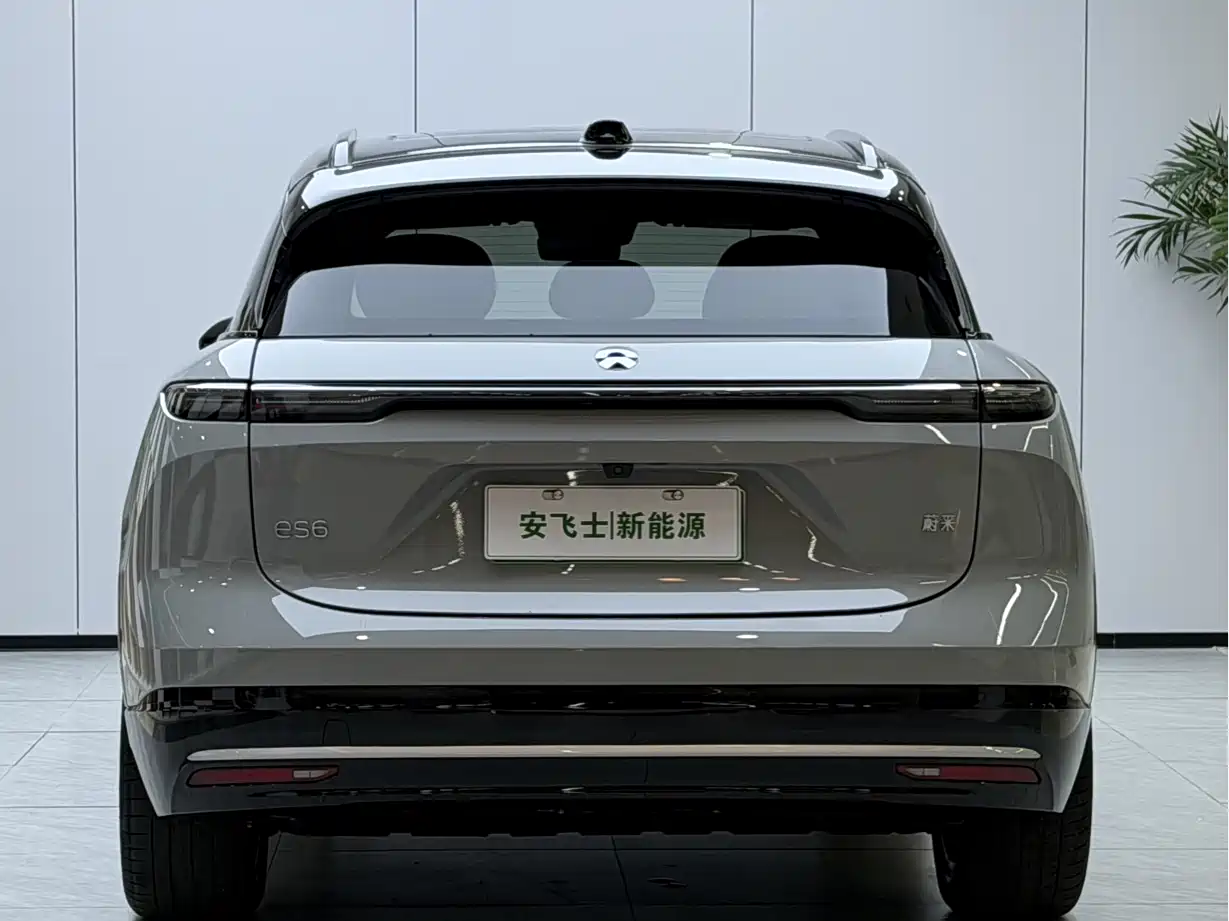 NIO NIO ES6