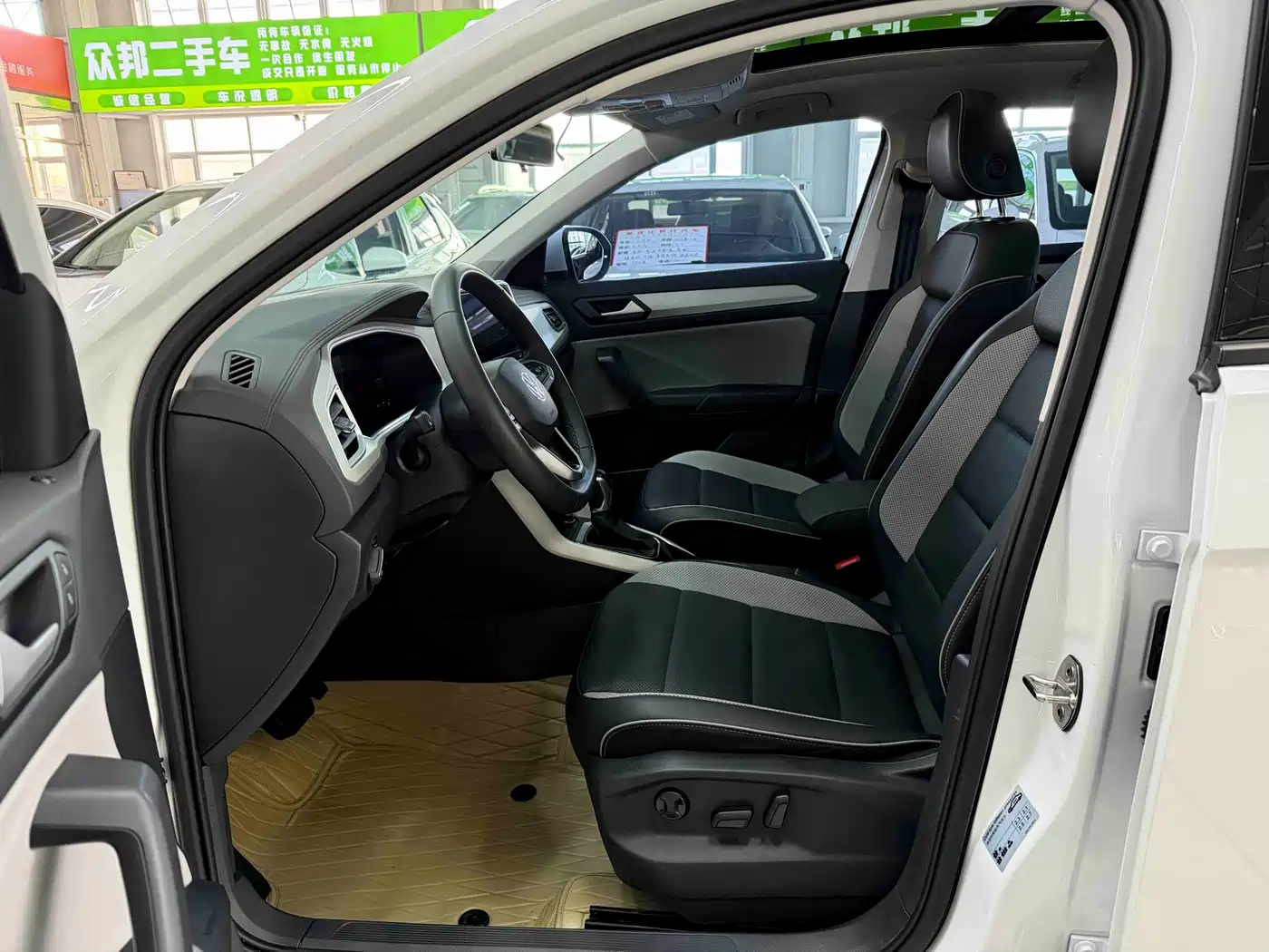 Volkswagen T-ROC 2023 280TSI DSG 2WD Time Edition фото 8