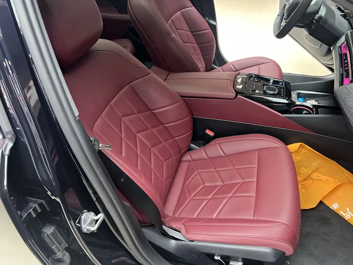 BMW i5 2024 eDrive 35L Luxury Package фото 13