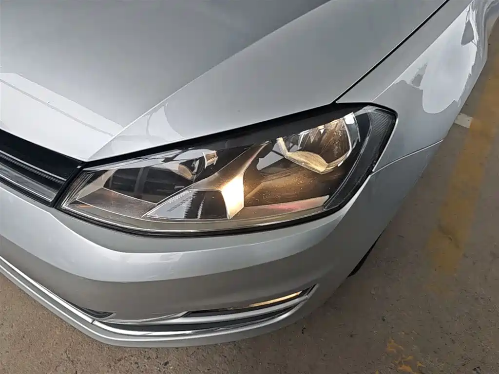 Volkswagen Golf 2015 1.6L Automatic Fashion фото 24