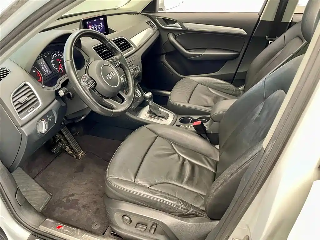 Audi Q3 2015 30 TFSI Comfort фото 6