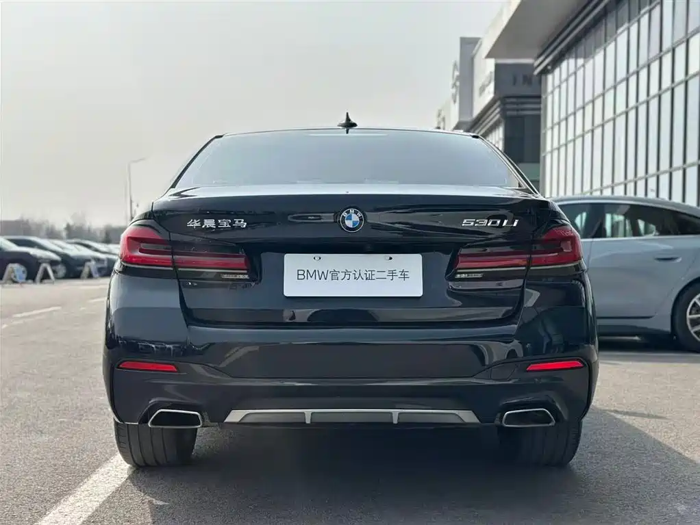 BMW 5 Series 2021 530Li Leading M Sport Package фото 12