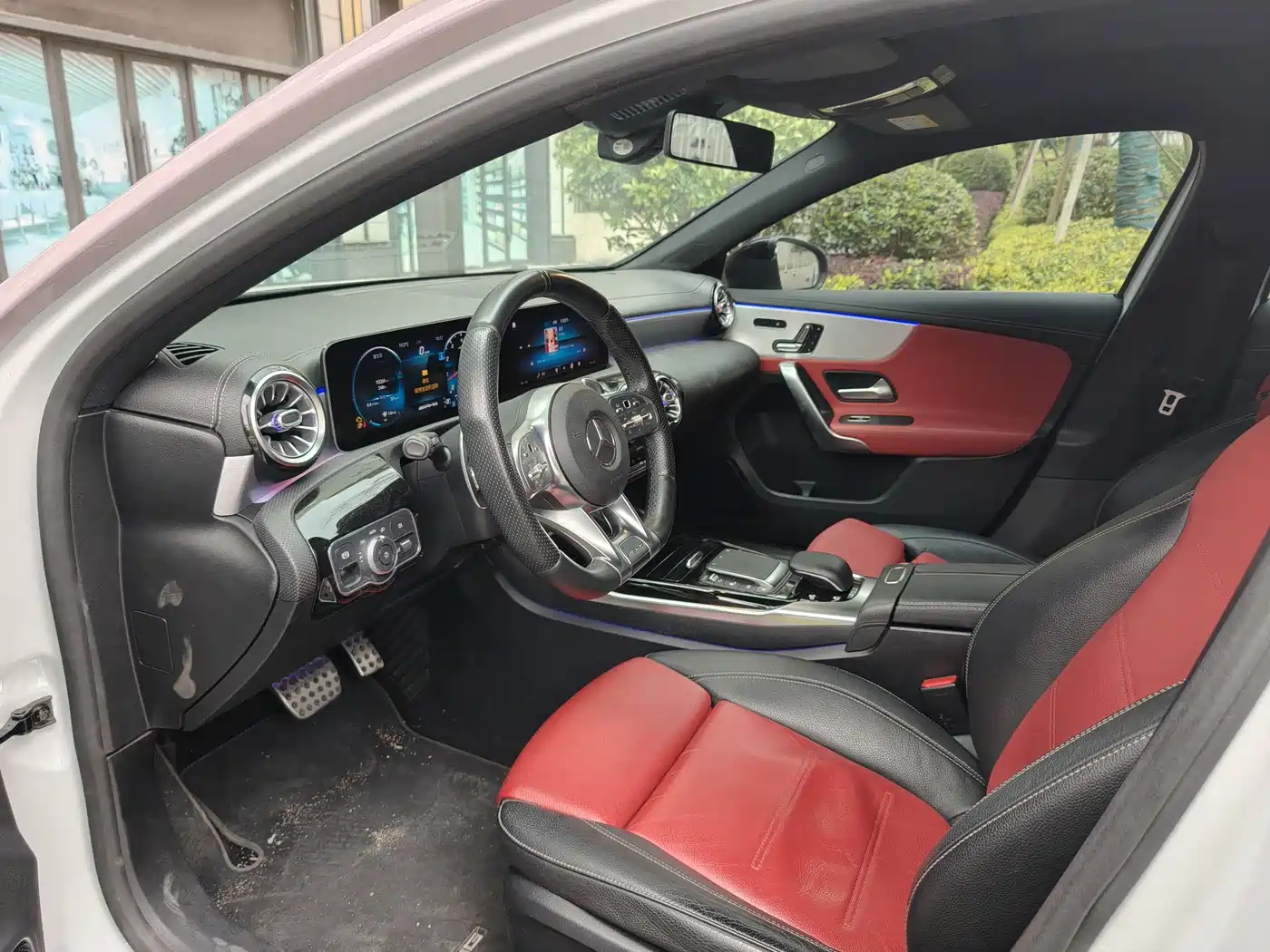 Mercedes-Benz A-Class AMG (Import) 2020 AMG A 35 4MATIC фото 7