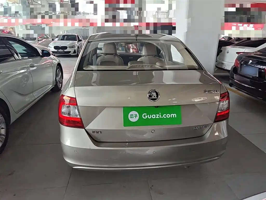 Škoda Rapid 2016 1.6L Automatic Pioneer Edition фото 6