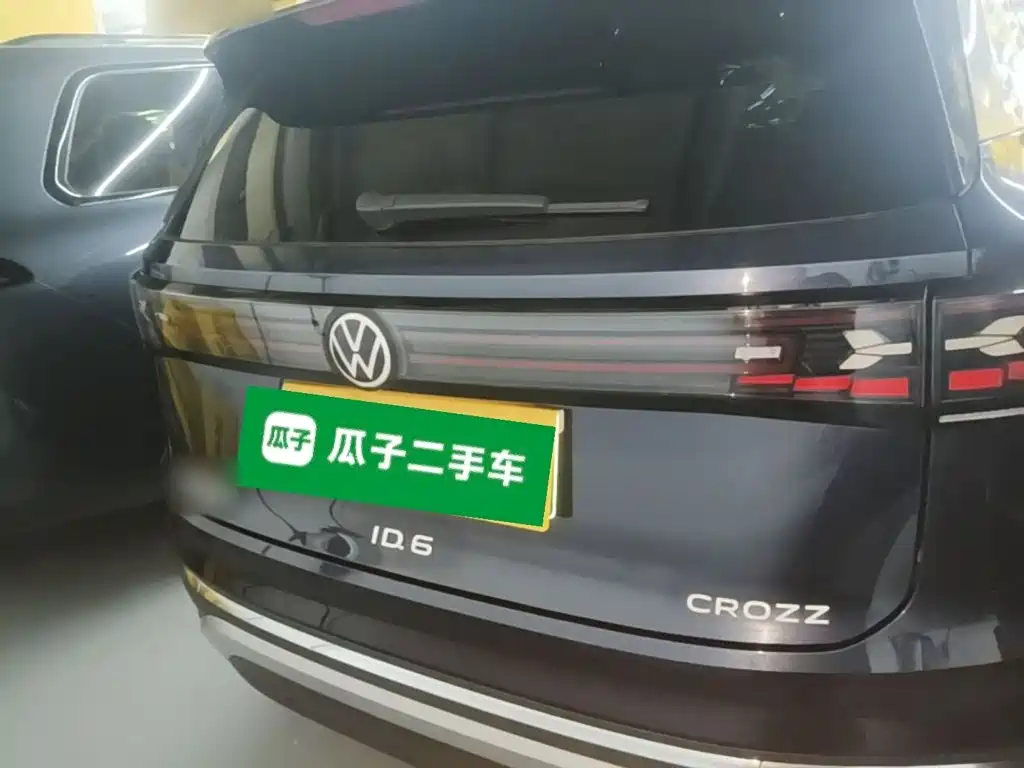 Photo 6 - Volkswagen ID.6 CROZZ