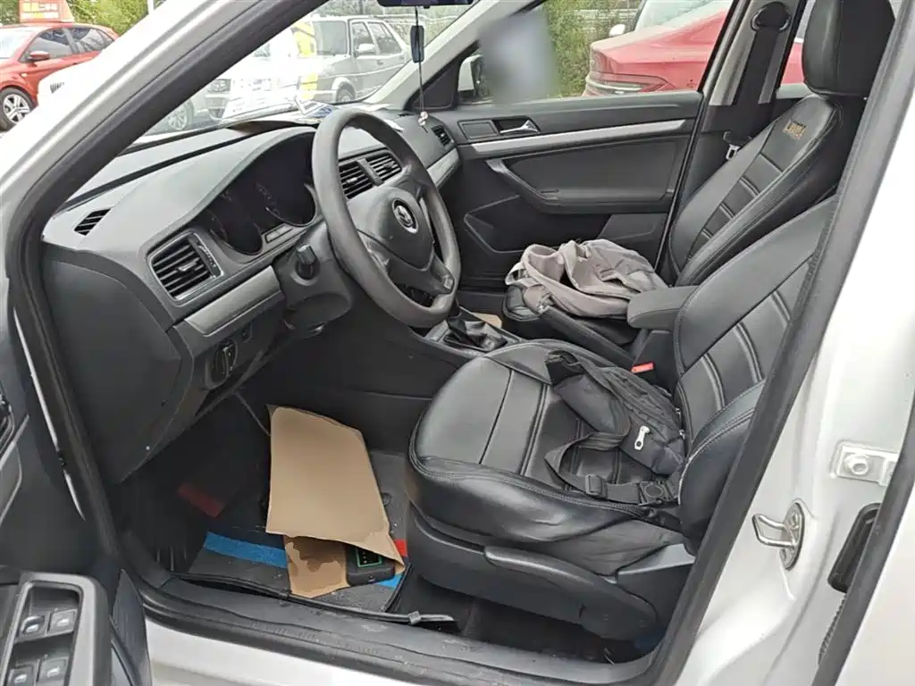 Volkswagen Lavida 2017 1.6L Automatic Trend Edition фото 15